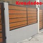 Pintu Besi Kombinasi Papan Kayu